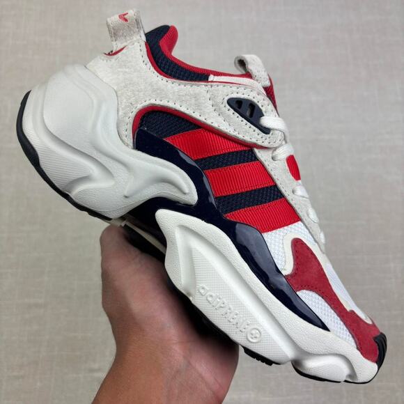🥀 2020 Adidas Magmur Runner 5.5W - Picture 1 of 5